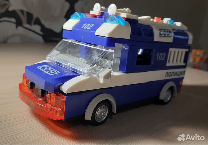Игрушка-конструктор полицейский автобус