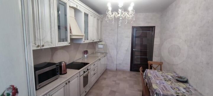 3-к. квартира, 86 м², 14/16 эт.