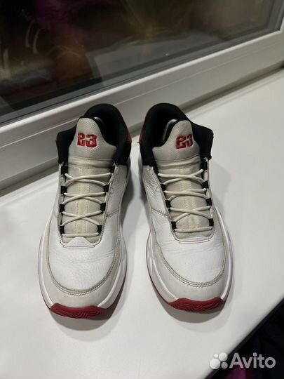 Оригинал Nike Air Jordan Max Aura 3