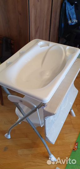 Пеленальный столик с ванночкой cam