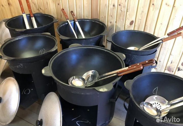 Казан из чугуна со сферическим дном