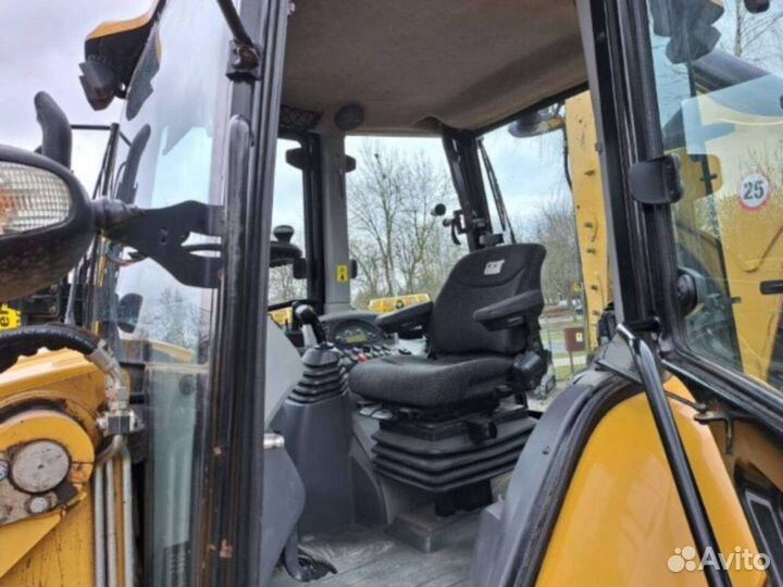 Экскаватор-погрузчик CAT 444F2, 2015