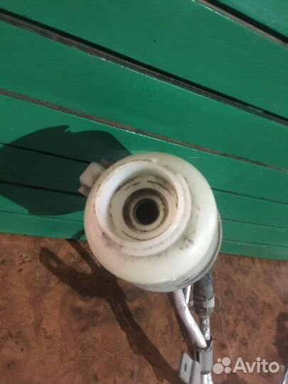 Бачок Гур Nissan X-trail T30