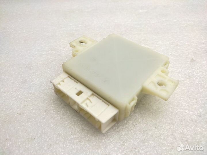 Блок управления парктроником Mercedes-Benz