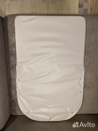 Пеленальная доска на кроватку