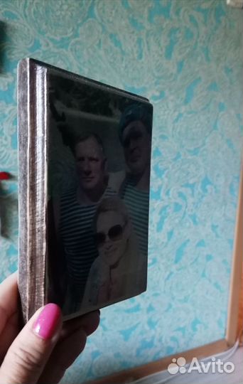 Фото на дереве