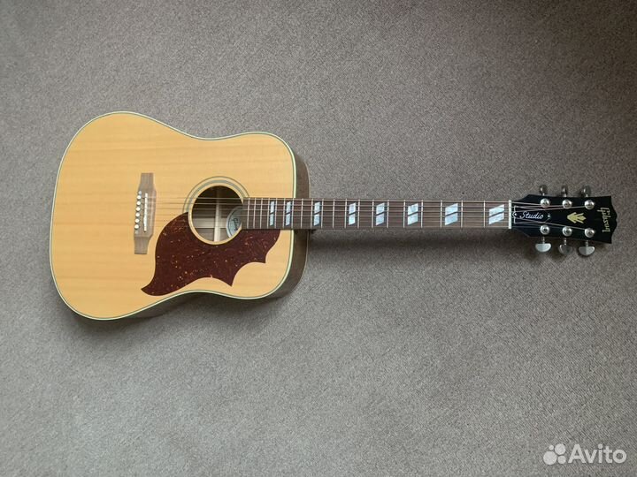 Gibson Hummingbird Studio