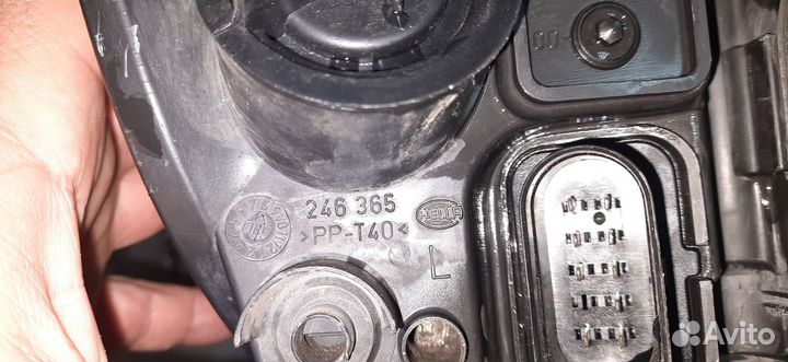 Фара левая Skoda Fabia 1.4AZE 2006, 6Y1941015P VAG