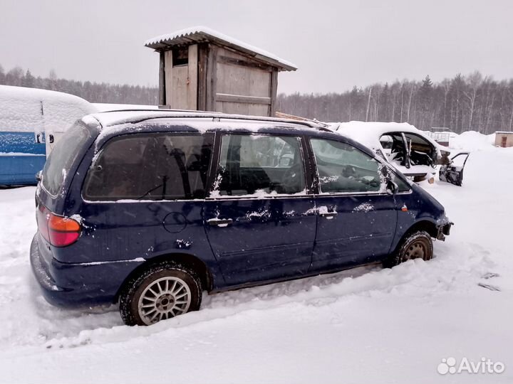 Кожух рулевой колонки Volkswagen (VW) Sharan 1