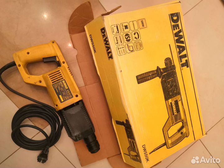 Перфоратор DeWalt