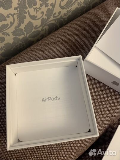 Коробка от iPhone 11, Earpods и Apple Watch 3