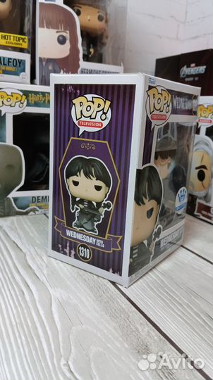 Фигурка Уэнздей Funko Pop