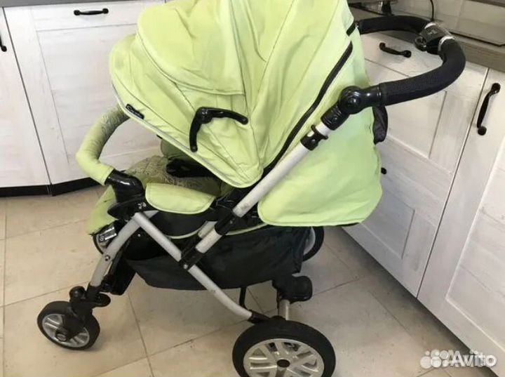 Прогулочная коляска 3 в 1