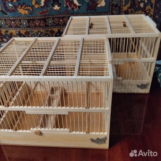 Клетка для птиц из дерева