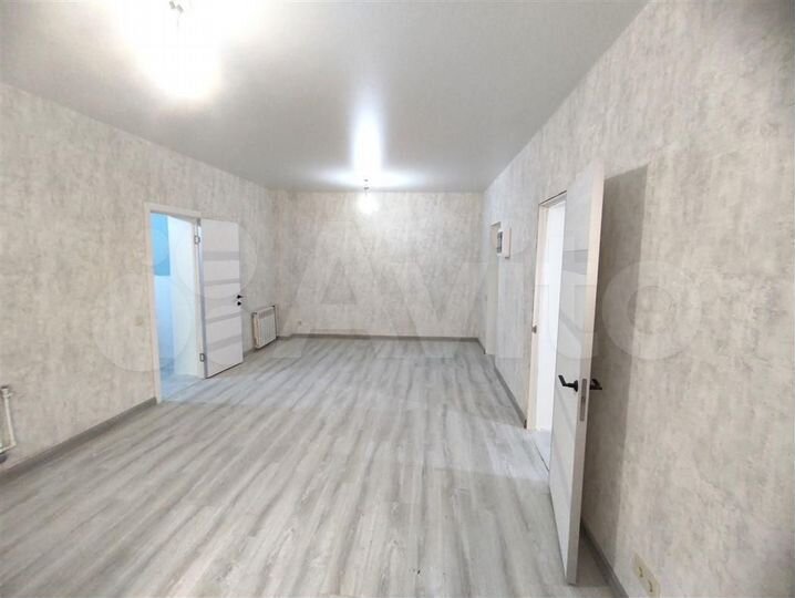 1-к. квартира, 42 м², 1/5 эт.