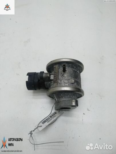 Клапан EGR Volkswagen Golf 4 1999 037131351C