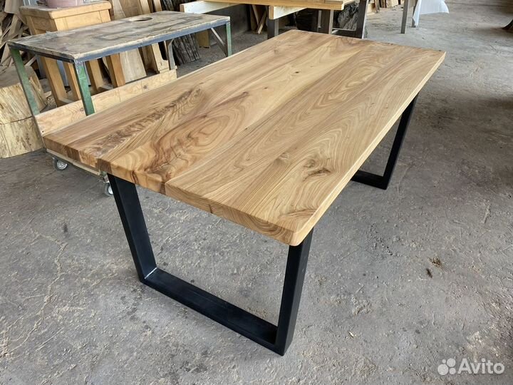 Столы из слебов