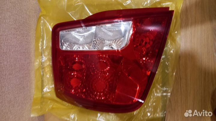 Задний левый фонарь chevrolet lacetti седан