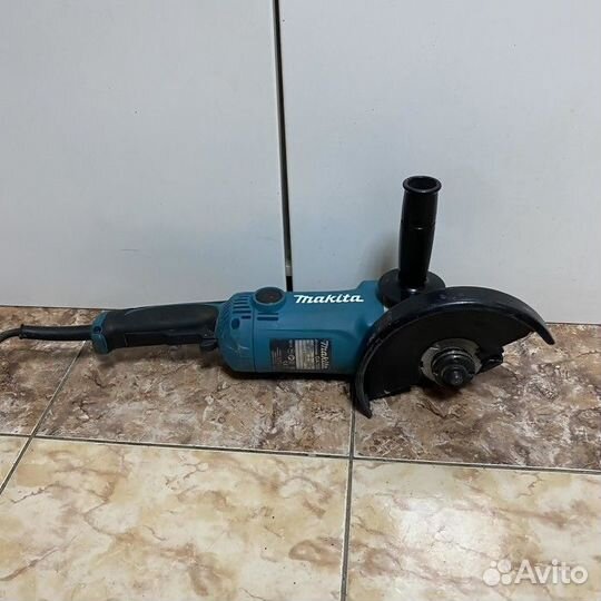 Болгарка Makita GA7050 (Рассрочка / 6133)