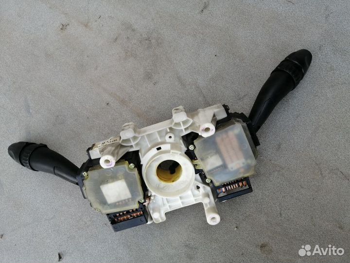 Переключатель подрулевой для Hyundai Sonata IV EF