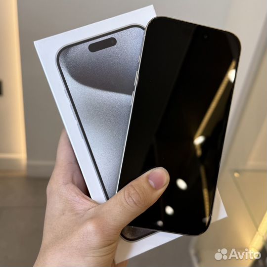 iPhone 15 Pro, 256 ГБ