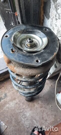 Стойка передняя пежо 406