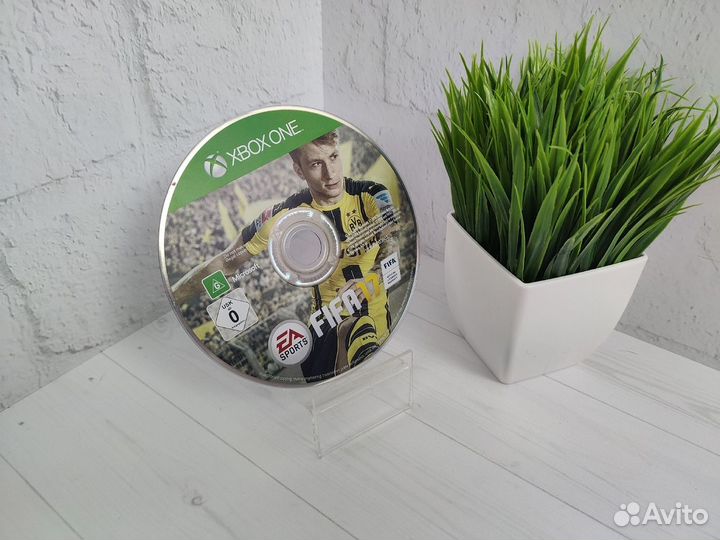 Игра FIFA 17 для Xbox One/Series X