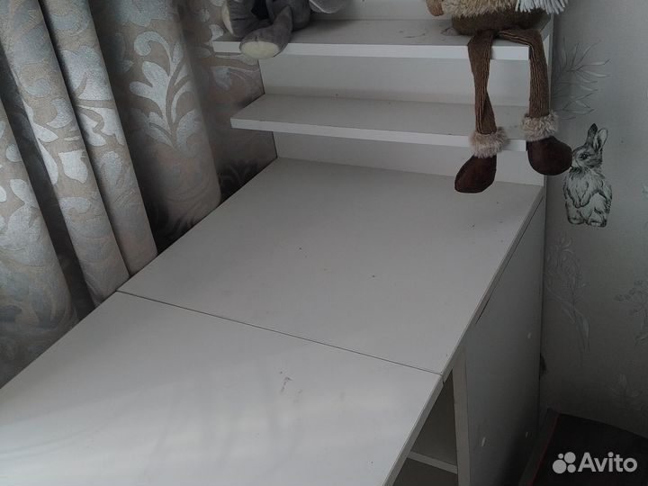 Маникюрный стол бу