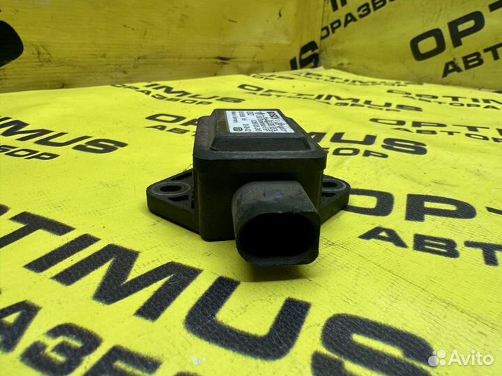 Датчик ускорения Volkswagen Passat B5+