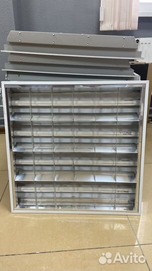 Светильник потолочный встраиваемый 