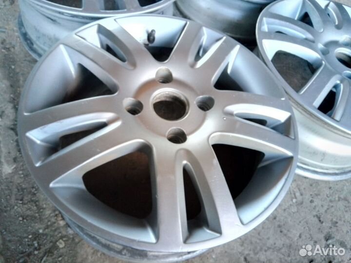 Реплика Митсубиши D15