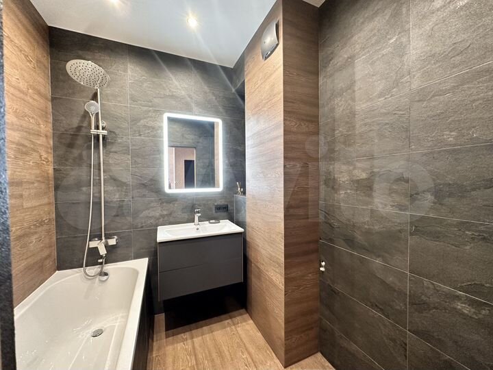 3-к. квартира, 56 м², 10/17 эт.