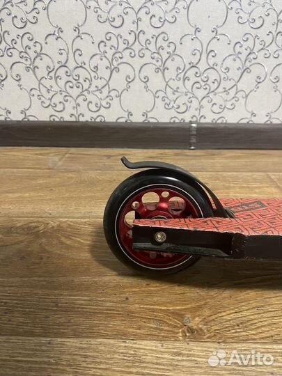 Трюковой самокат