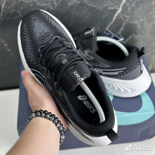 Кроссовки мужские Asics беговые