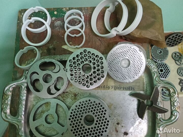 Продаю ножи, решётки, шнеки для мясорубок