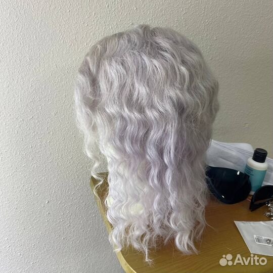 Светлый парик из натуральных волос