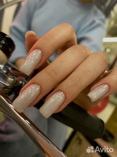 Услуги маникюра на дому