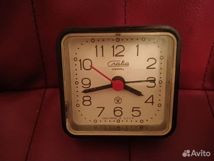 Часы настольные Слава кварц СССР