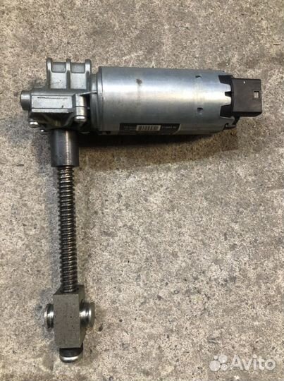 Моторчик заднего сиденья audi a8 d4