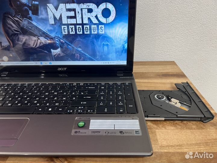 Игровой Acer 4 ядра Core i3-2350M 6Gb SSD256 GT610