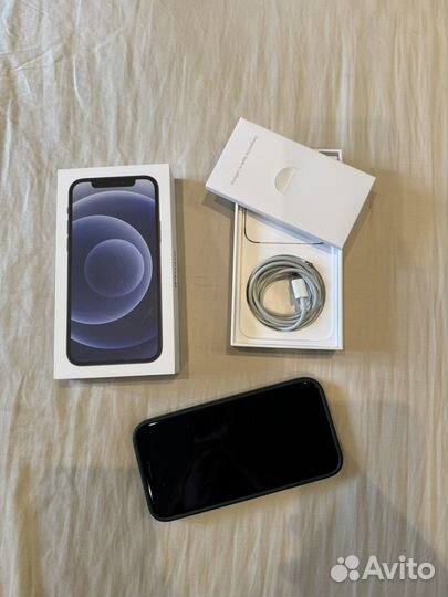 iPhone 12, 64 ГБ