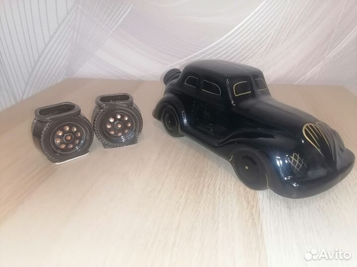 Декоративная керамическая бутылка