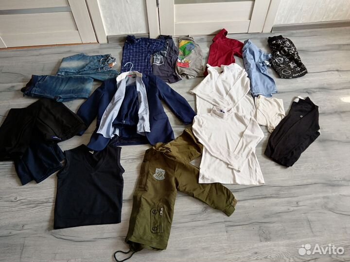 Школьный костюм+одежда