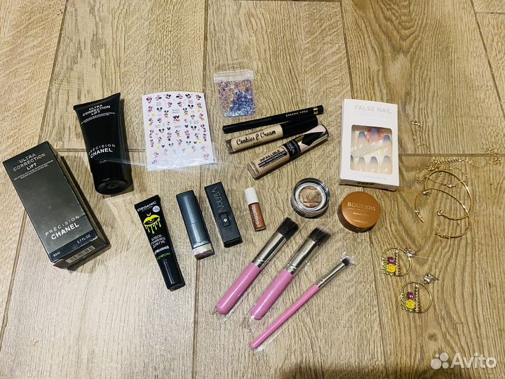 Набор косметики пакетом