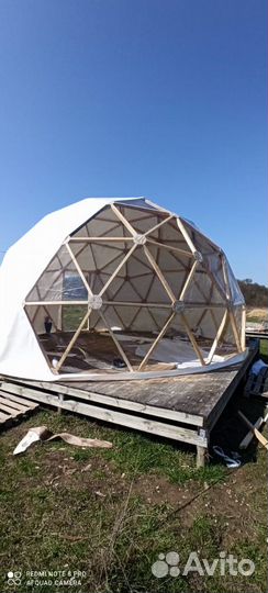 Купольный шатер для глэмпинга