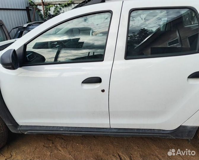 Дверь передняя задняя правая renault duster 2021