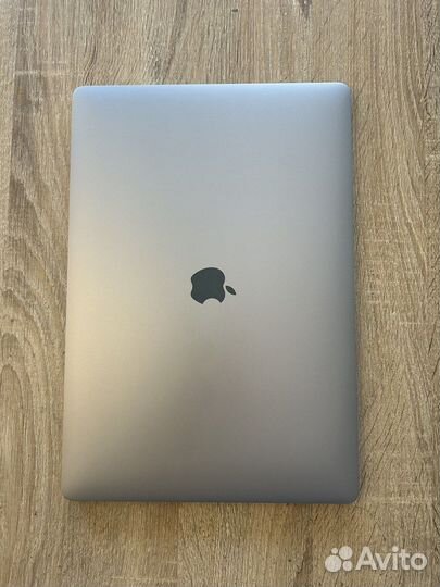 Apple MacBook Pro 16 2019 i7 16 GB RAM 512 GB SSD