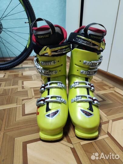 Горнолыжные ботинки fischer