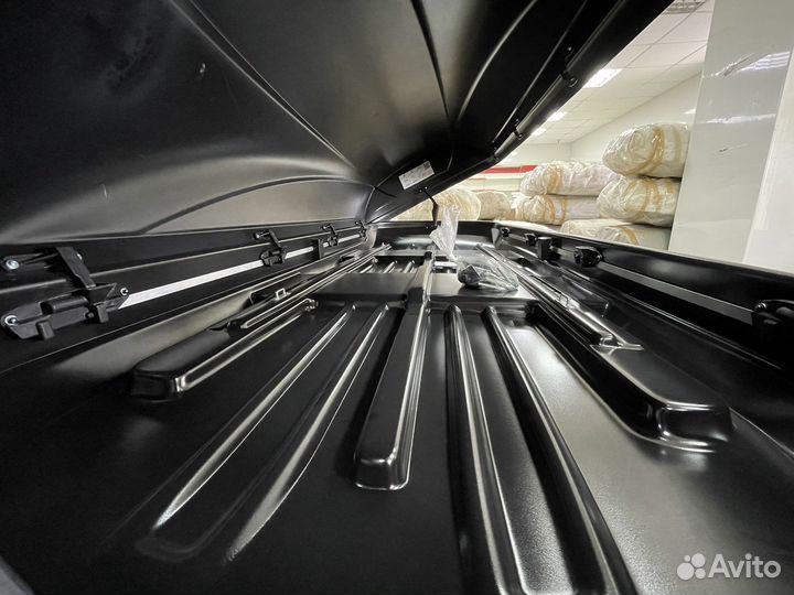 Автобокс Voyage 670л 235см цвет Белый глянец