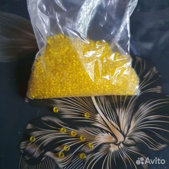 Бисер 4 пакетика по 20гр